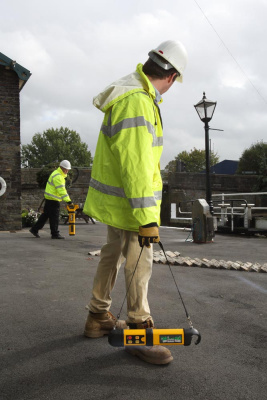 Комплект трассоискателя: приёмник vScanM с генератором 1 Вт.